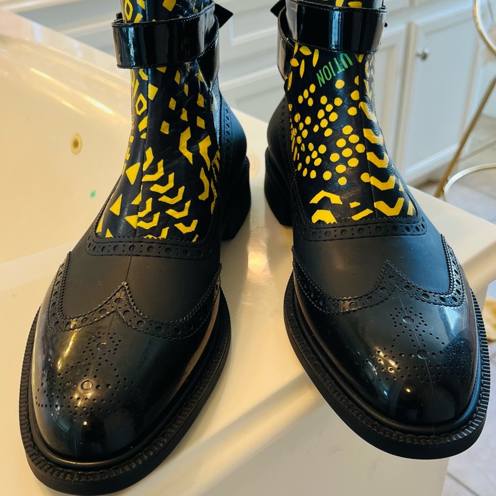 Vivienne Westwood shoes, size 9